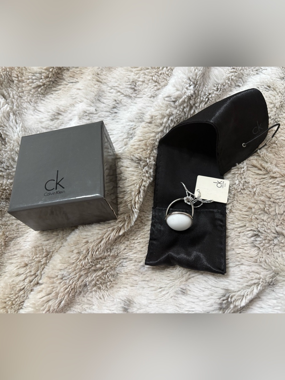 Calvin klein white ring